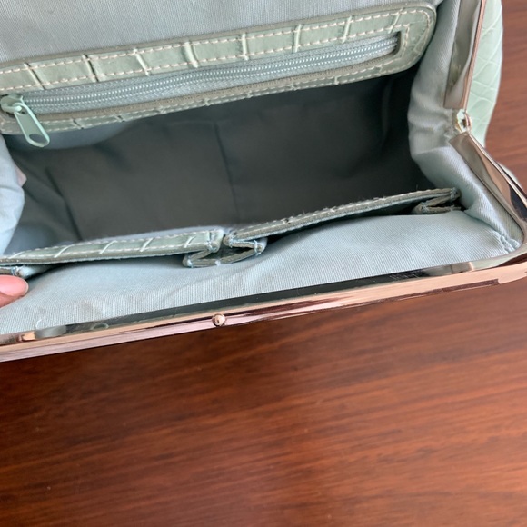 Shoulder bag/purse faux reptile mint green CUTE!! - Picture 5 of 5